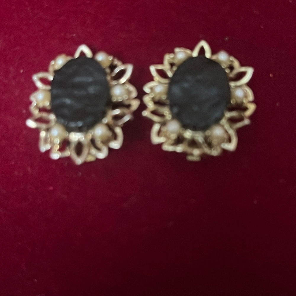 Vintage Black and Gold Floral Earrings